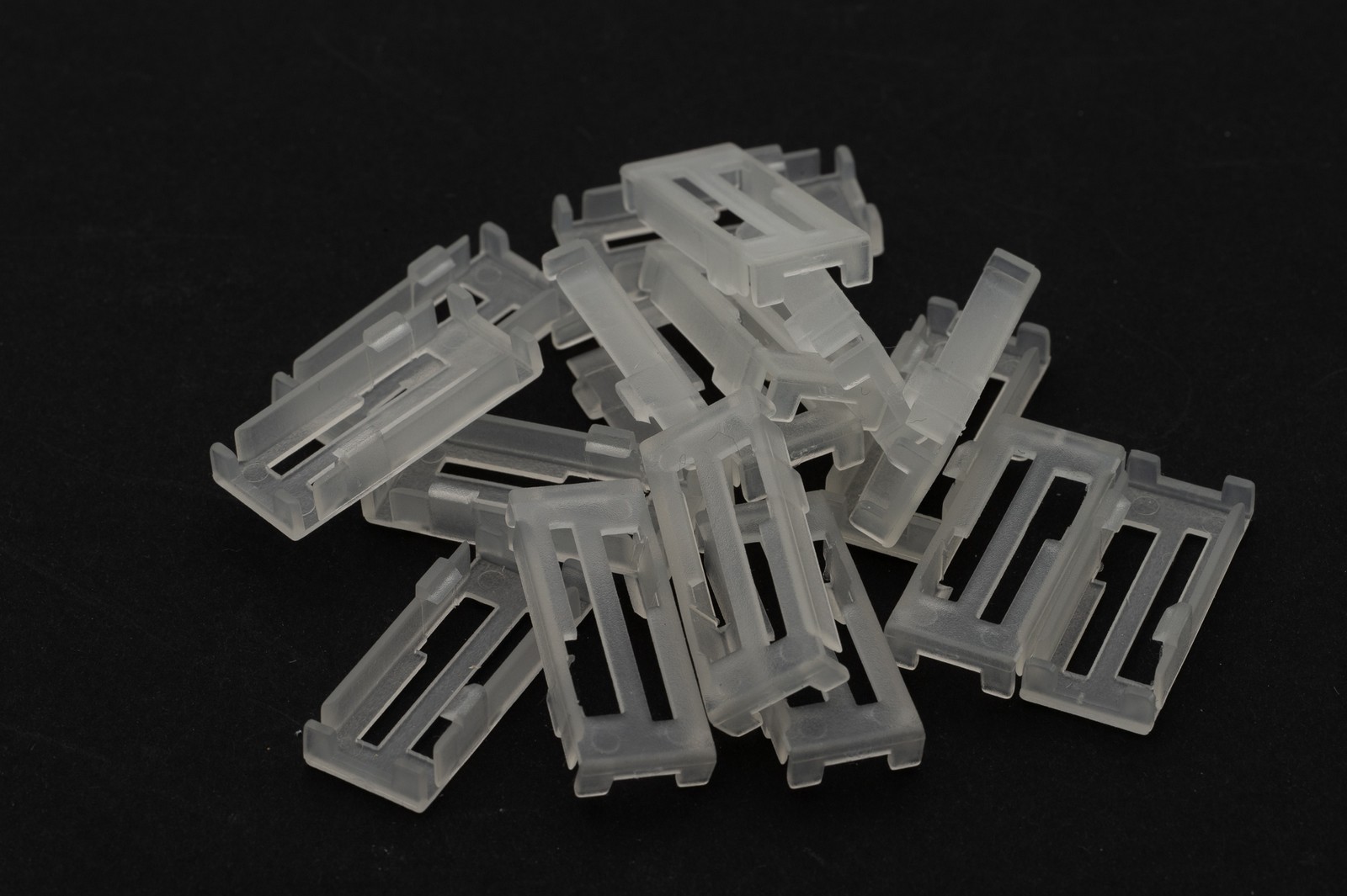 Servo Lead Keepers Servo Lead Keepers